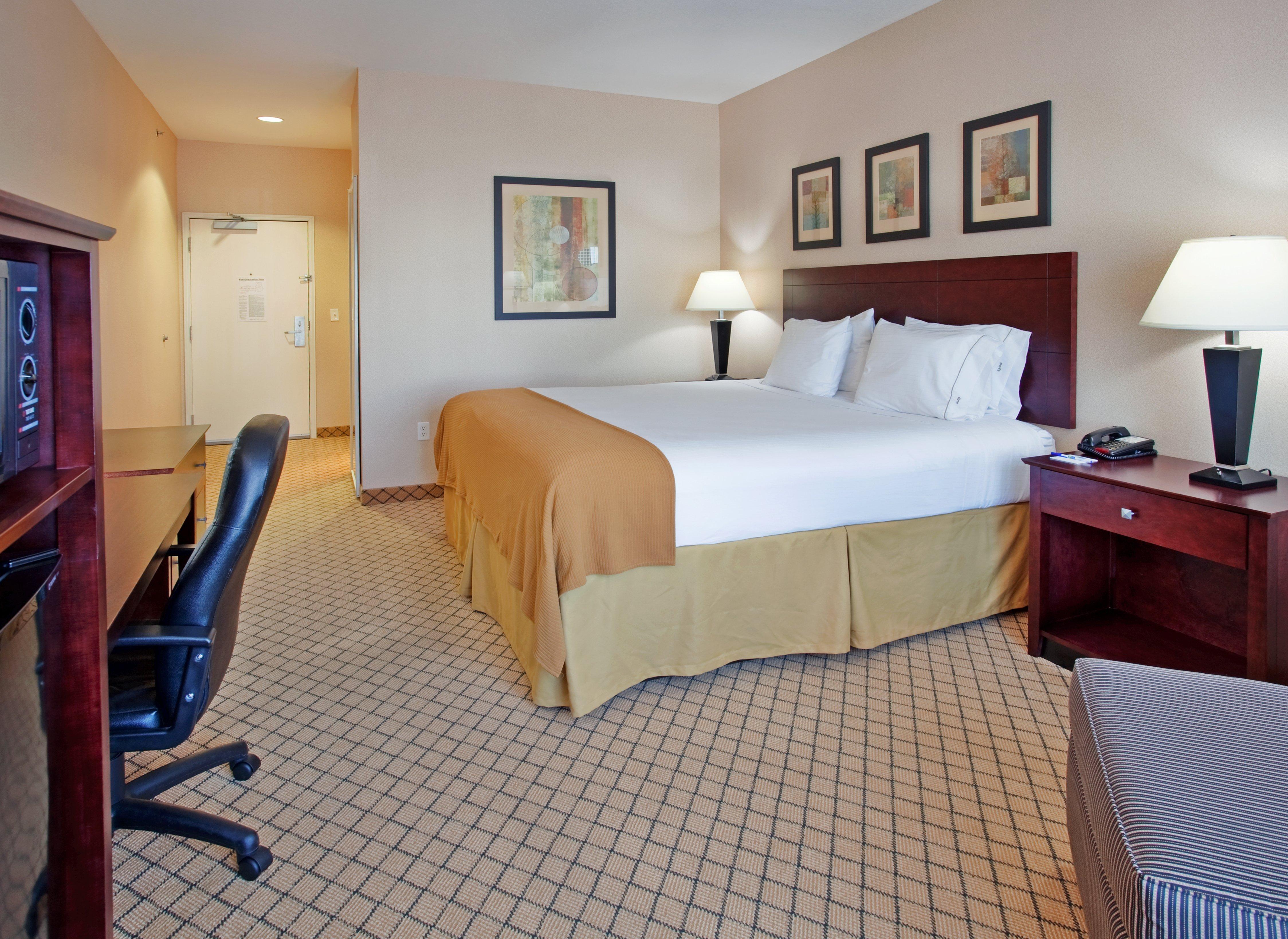 Holiday Inn Express Hotel & Suites Wichita Airport By Ihg エクステリア 写真