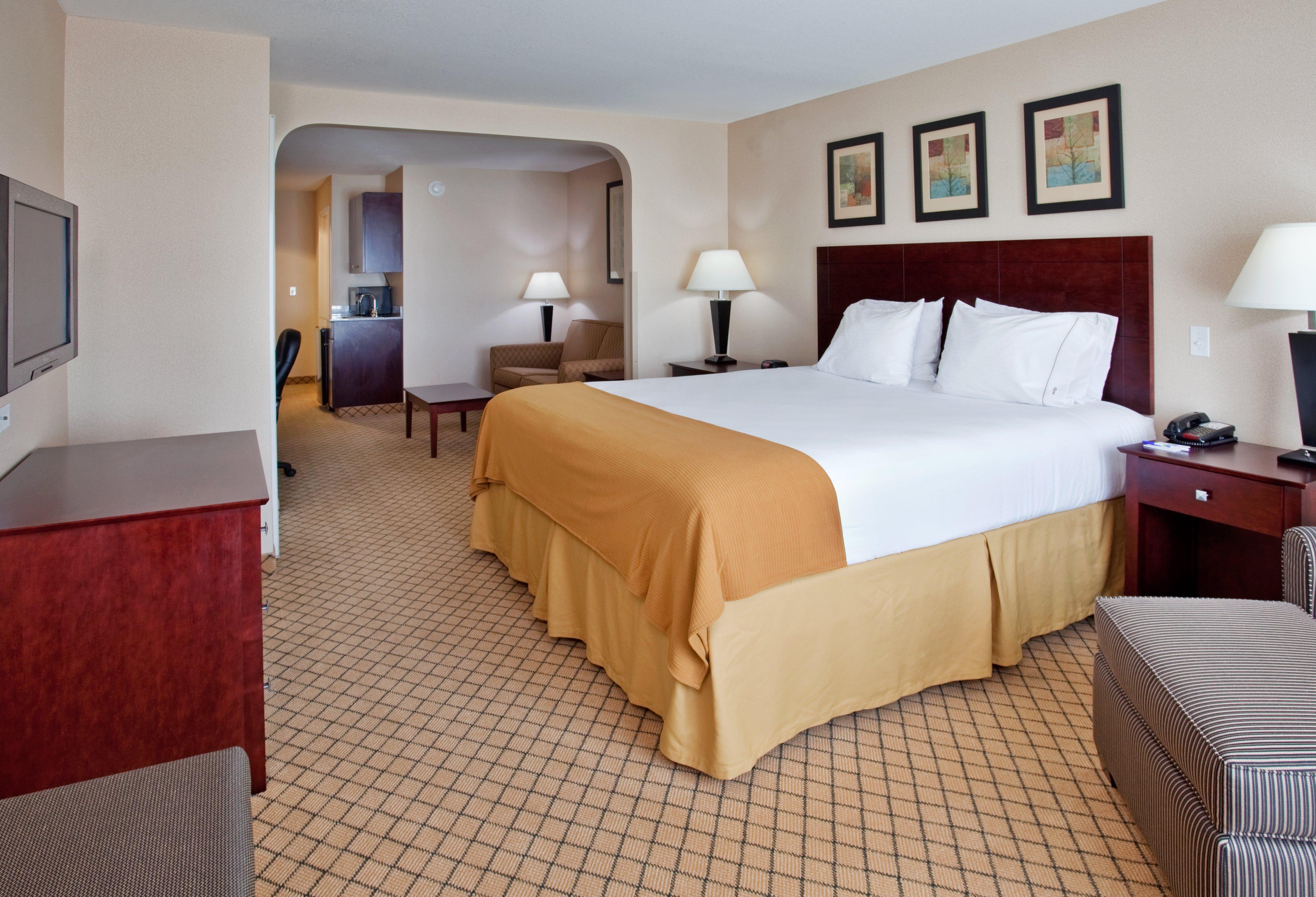 Holiday Inn Express Hotel & Suites Wichita Airport By Ihg エクステリア 写真