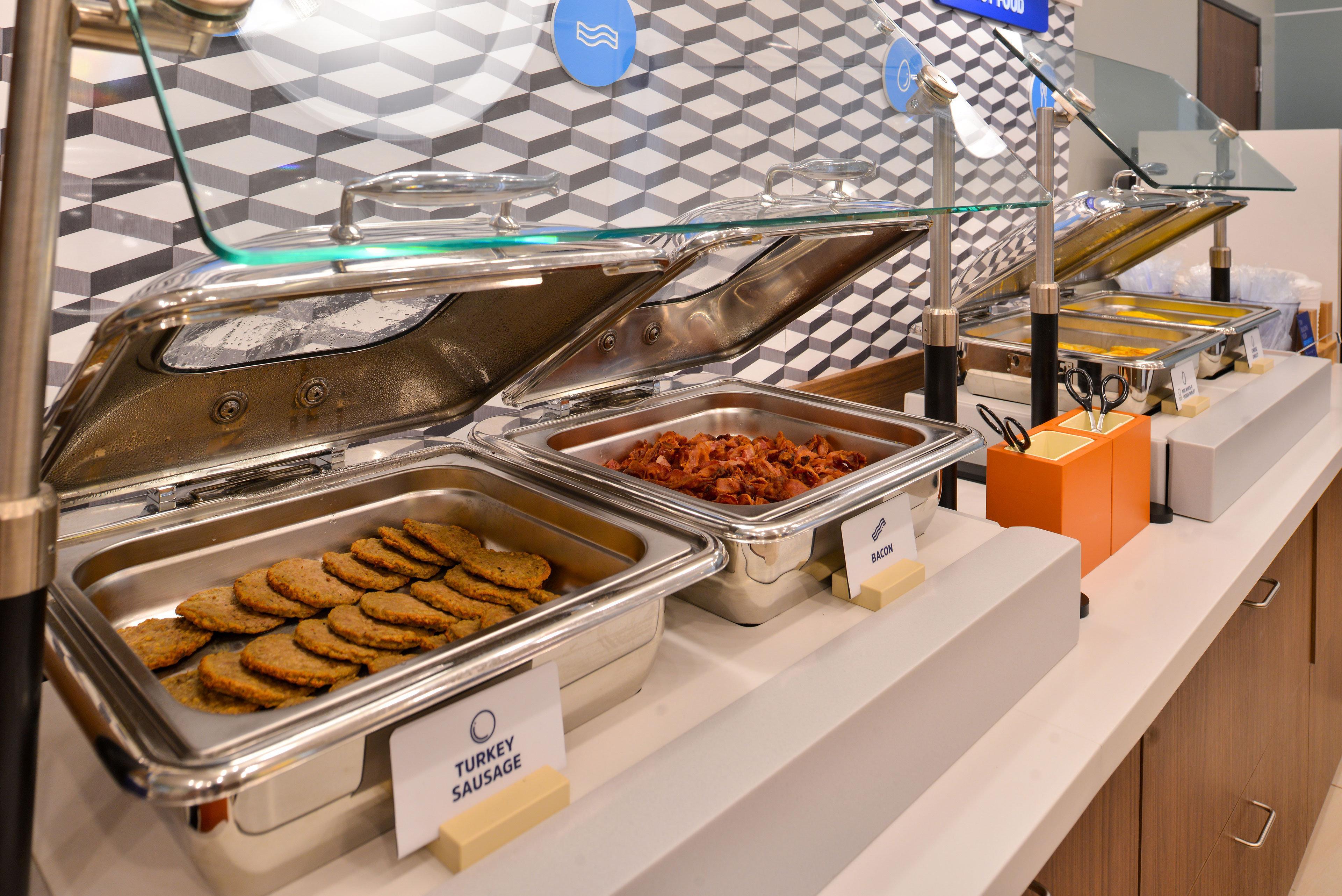 Holiday Inn Express Hotel & Suites Wichita Airport By Ihg エクステリア 写真