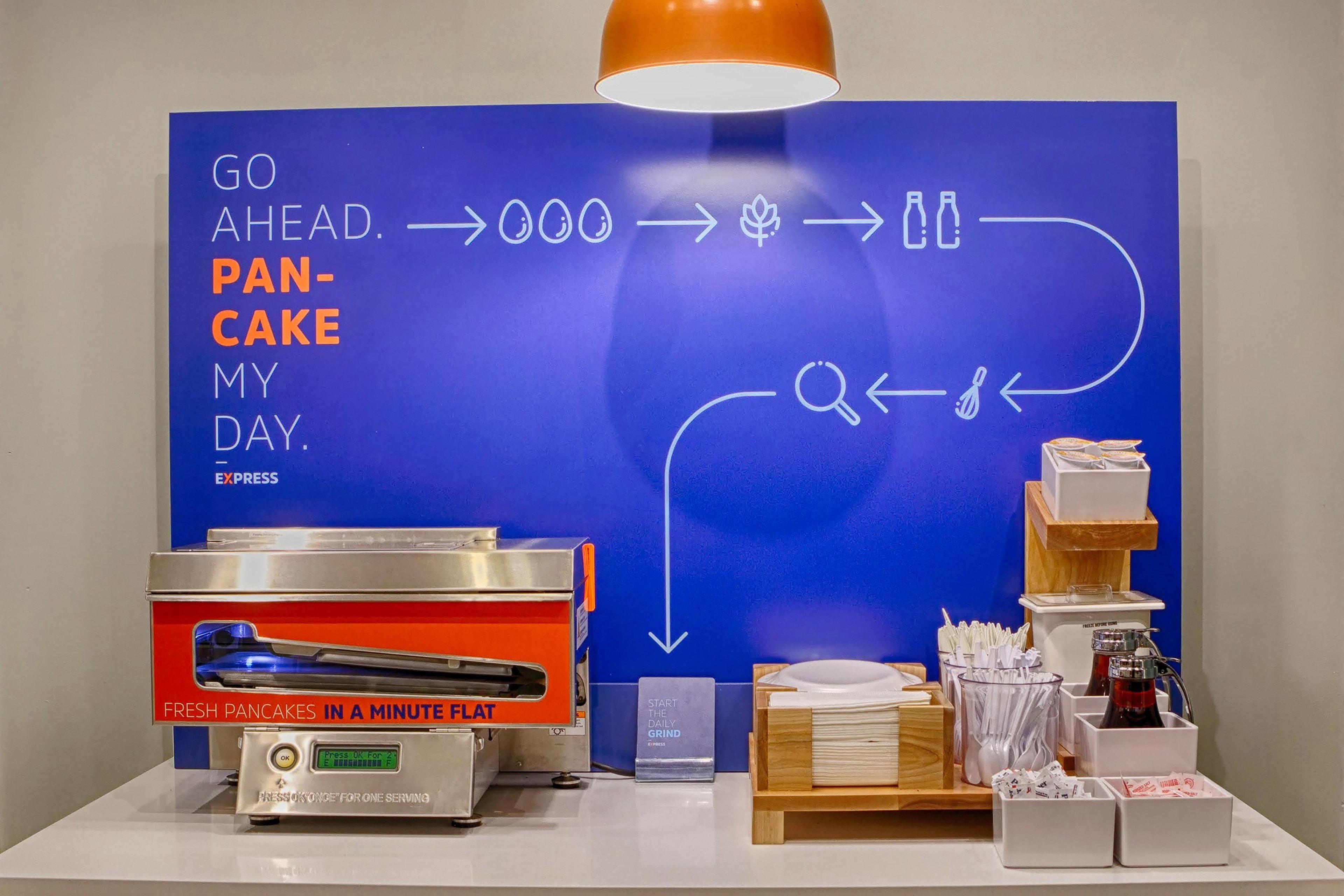 Holiday Inn Express Hotel & Suites Wichita Airport By Ihg エクステリア 写真