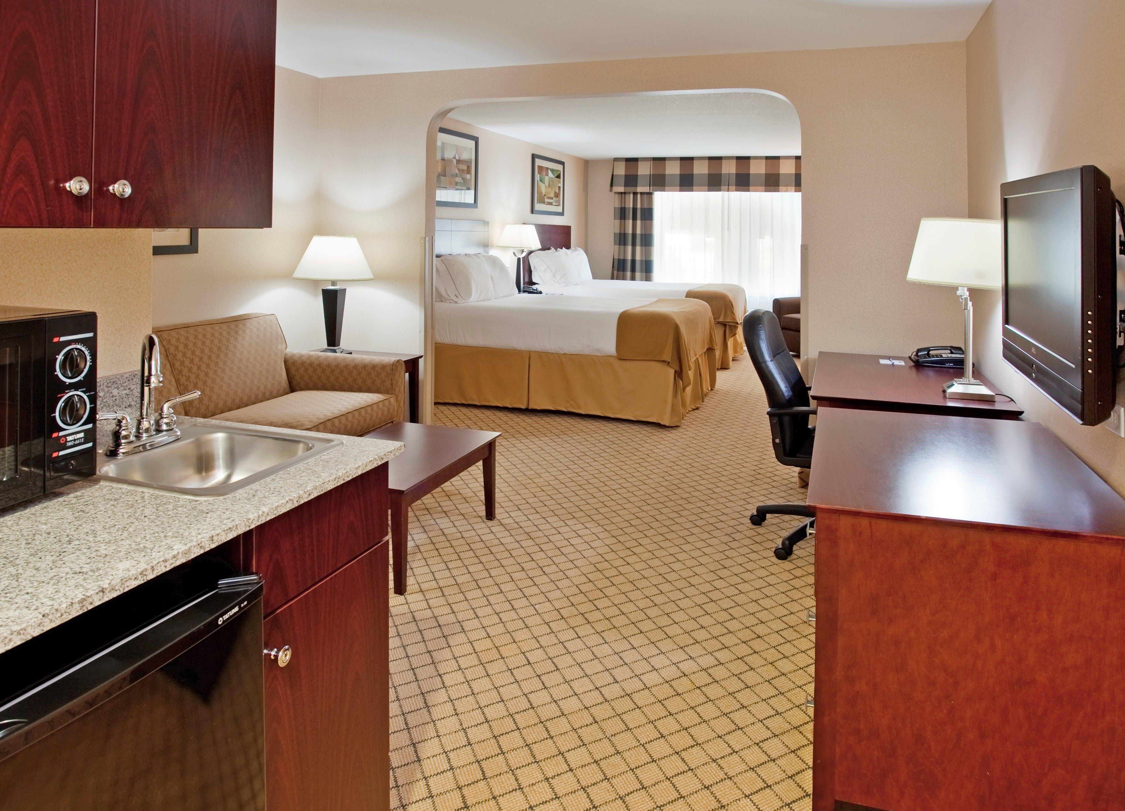 Holiday Inn Express Hotel & Suites Wichita Airport By Ihg エクステリア 写真