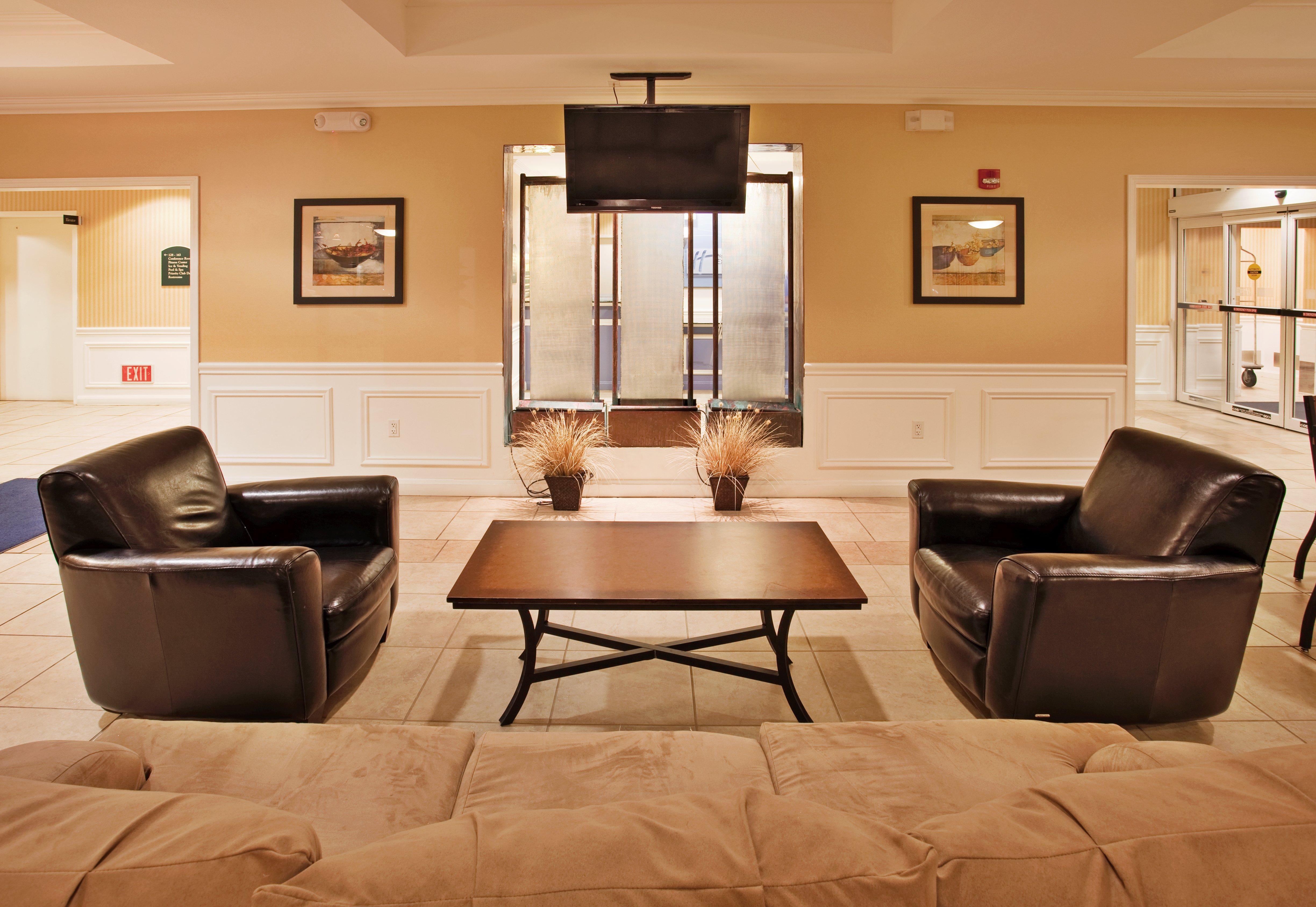 Holiday Inn Express Hotel & Suites Wichita Airport By Ihg エクステリア 写真