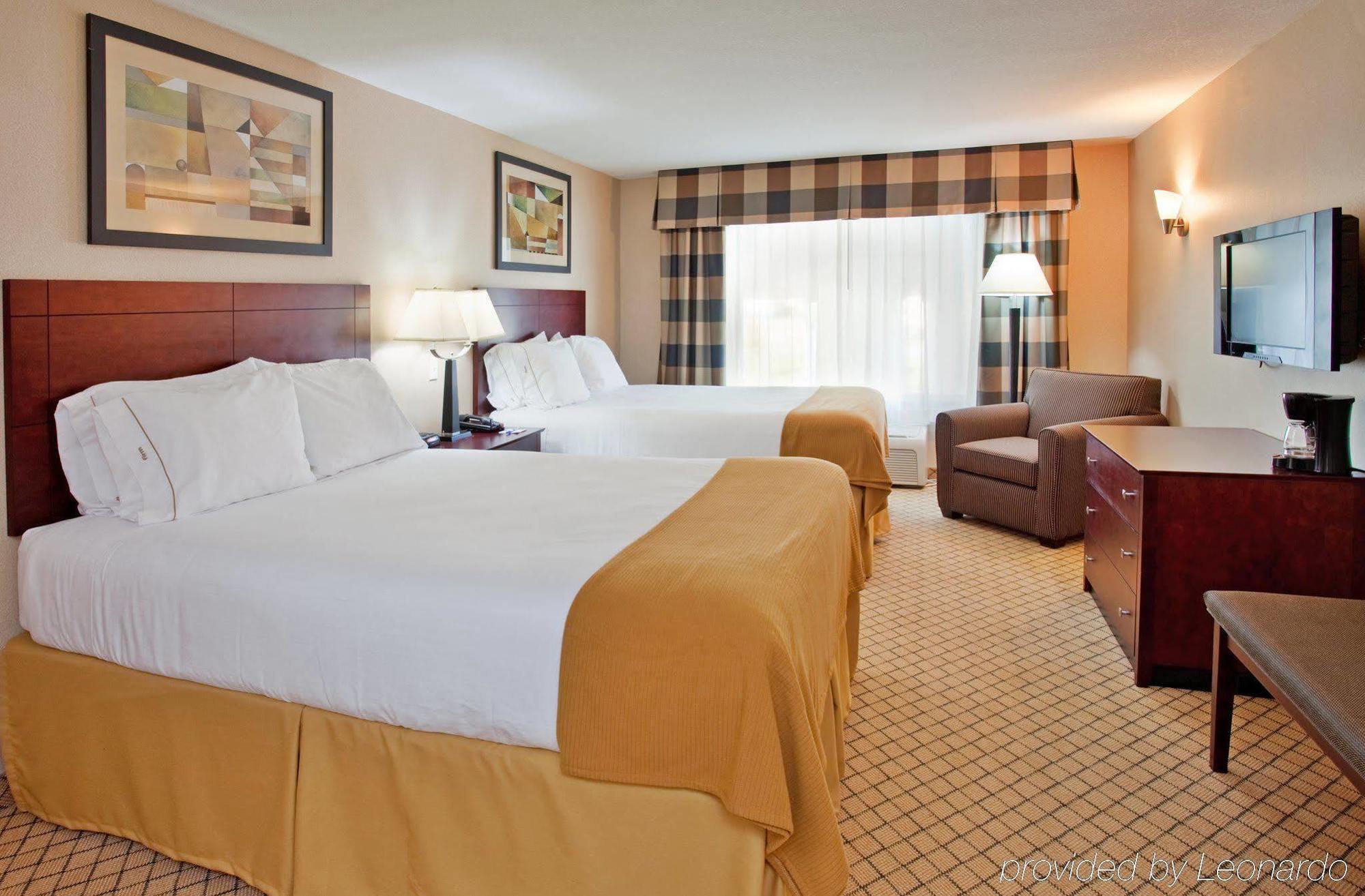 Holiday Inn Express Hotel & Suites Wichita Airport By Ihg 部屋 写真